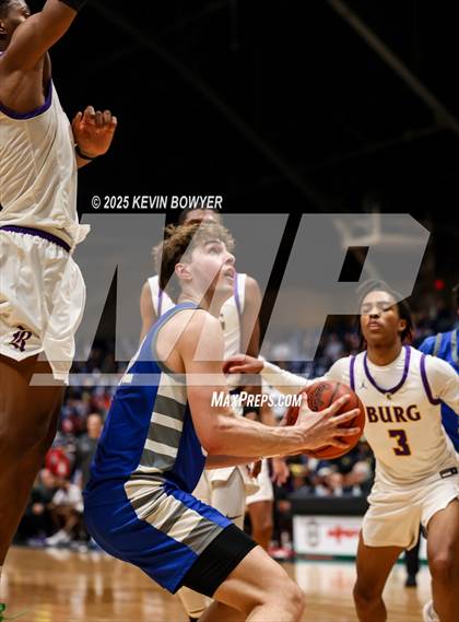 Thumbnail 1 in Olentangy Liberty vs Reynoldsburg (OHSAA D1 Regional Final) photogallery.