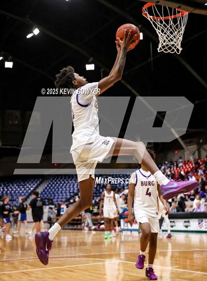 Thumbnail 3 in Olentangy Liberty vs Reynoldsburg (OHSAA D1 Regional Final) photogallery.