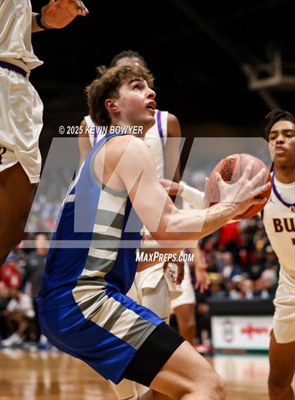 Thumbnail 2 in Olentangy Liberty vs Reynoldsburg (OHSAA D1 Regional Final) photogallery.