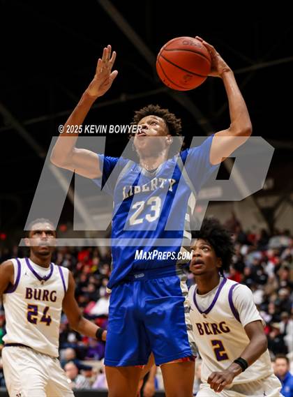 Thumbnail 3 in Olentangy Liberty vs Reynoldsburg (OHSAA D1 Regional Final) photogallery.