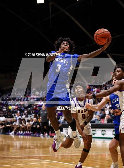 Thumbnail 3 in Olentangy Liberty vs Reynoldsburg (OHSAA D1 Regional Final) photogallery.