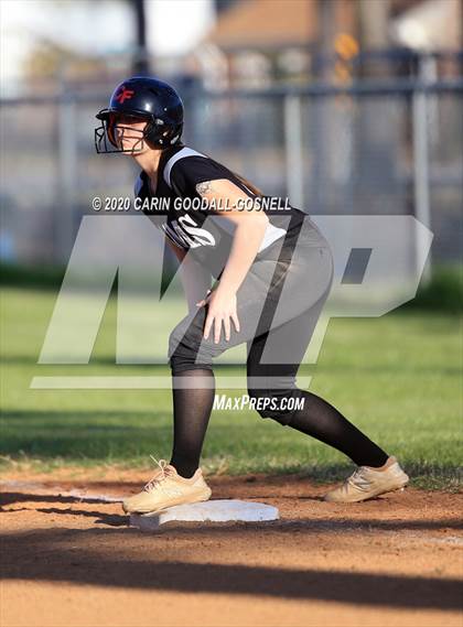 Thumbnail 3 in Havelock Softball (Extending the Season) photogallery.