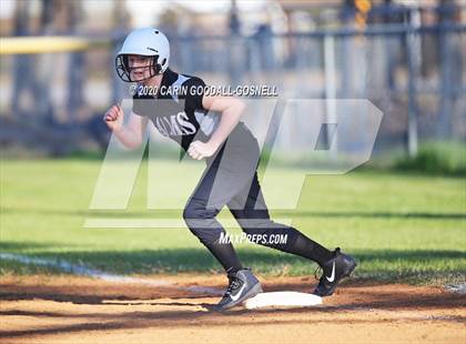 Thumbnail 3 in Havelock Softball (Extending the Season) photogallery.