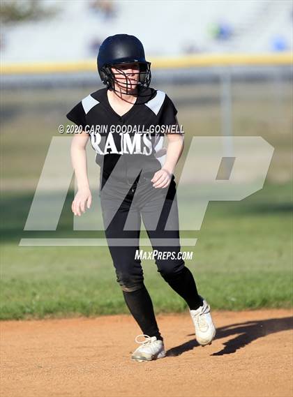 Thumbnail 3 in Havelock Softball (Extending the Season) photogallery.