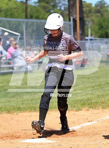 Thumbnail 2 in Havelock Softball (Extending the Season) photogallery.