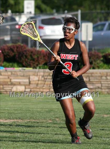 Thumbnail 3 in Hazelwood West vs. Visitation Academy  photogallery.