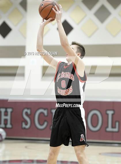 Thumbnail 3 in Spring Creek vs St. Thomas Aquinas - Canada (Rancho Mirage Holiday Invitational) photogallery.