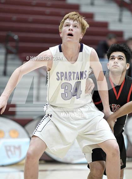 Thumbnail 2 in Spring Creek vs St. Thomas Aquinas - Canada (Rancho Mirage Holiday Invitational) photogallery.
