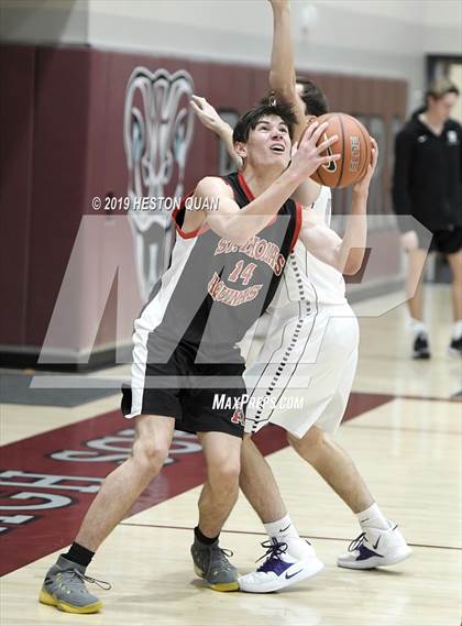 Thumbnail 3 in Spring Creek vs St. Thomas Aquinas - Canada (Rancho Mirage Holiday Invitational) photogallery.