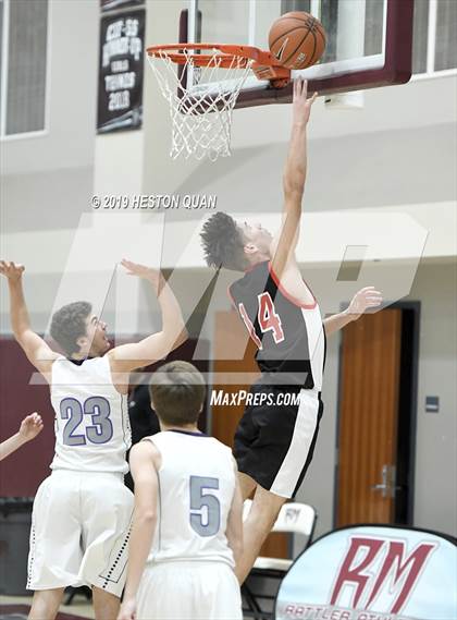 Thumbnail 2 in Spring Creek vs St. Thomas Aquinas - Canada (Rancho Mirage Holiday Invitational) photogallery.