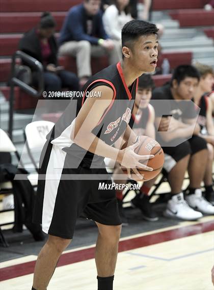 Thumbnail 2 in Spring Creek vs St. Thomas Aquinas - Canada (Rancho Mirage Holiday Invitational) photogallery.