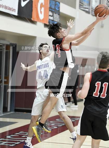 Thumbnail 3 in Spring Creek vs St. Thomas Aquinas - Canada (Rancho Mirage Holiday Invitational) photogallery.