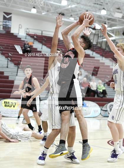 Thumbnail 2 in Spring Creek vs St. Thomas Aquinas - Canada (Rancho Mirage Holiday Invitational) photogallery.