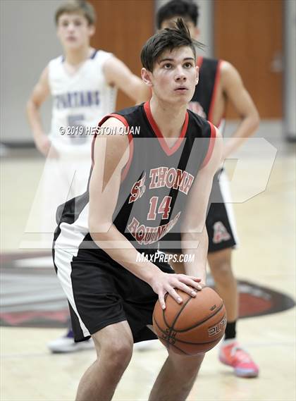 Thumbnail 2 in Spring Creek vs St. Thomas Aquinas - Canada (Rancho Mirage Holiday Invitational) photogallery.