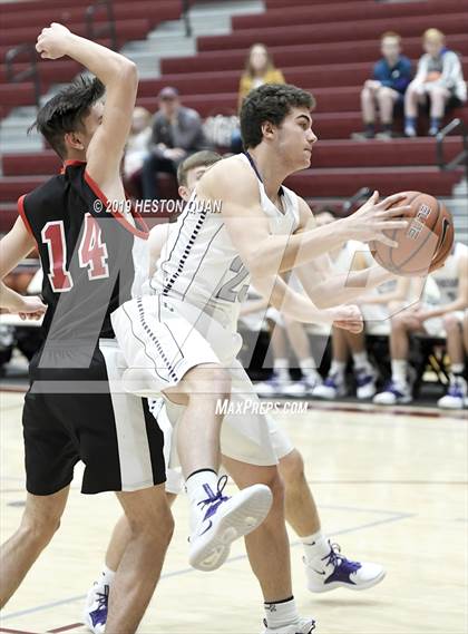 Thumbnail 3 in Spring Creek vs St. Thomas Aquinas - Canada (Rancho Mirage Holiday Invitational) photogallery.