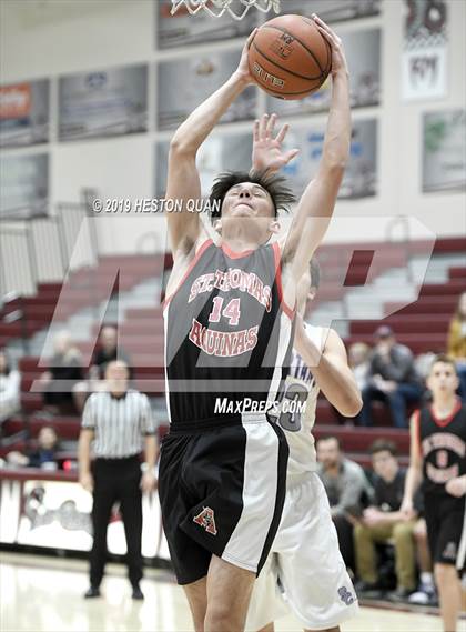 Thumbnail 1 in Spring Creek vs St. Thomas Aquinas - Canada (Rancho Mirage Holiday Invitational) photogallery.