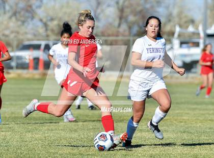 Thumbnail 1 in Truckee vs. Yerington (NIAA 3A Northern Region Playoff) photogallery.