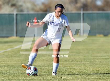 Thumbnail 3 in Truckee vs. Yerington (NIAA 3A Northern Region Playoff) photogallery.