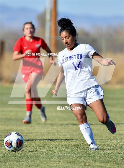 Thumbnail 2 in Truckee vs. Yerington (NIAA 3A Northern Region Playoff) photogallery.