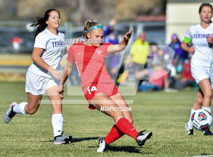 Thumbnail 1 in Truckee vs. Yerington (NIAA 3A Northern Region Playoff) photogallery.