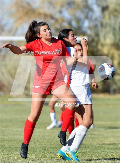 Thumbnail 3 in Truckee vs. Yerington (NIAA 3A Northern Region Playoff) photogallery.