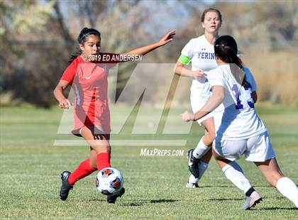 Thumbnail 1 in Truckee vs. Yerington (NIAA 3A Northern Region Playoff) photogallery.