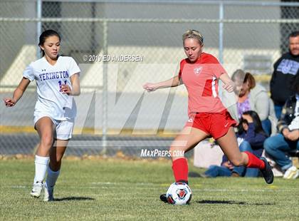 Thumbnail 3 in Truckee vs. Yerington (NIAA 3A Northern Region Playoff) photogallery.