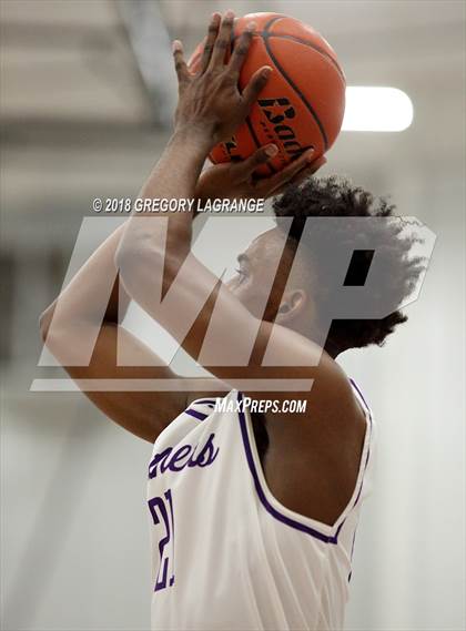 Thumbnail 2 in Martin [James] vs. Paschal photogallery.