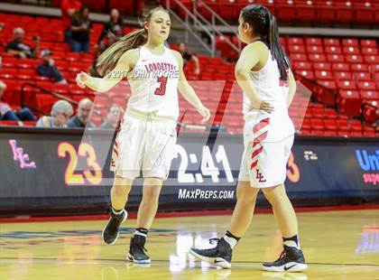 Thumbnail 3 in Bushland vs. Levelland (UIL 4A Regional Quarterfinal) photogallery.