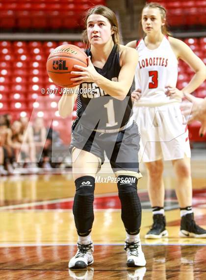 Thumbnail 2 in Bushland vs. Levelland (UIL 4A Regional Quarterfinal) photogallery.