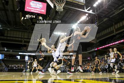 Thumbnail 3 in Ryle vs Notre Dame (Ninth Region Championship) photogallery.