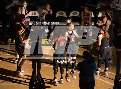 Thumbnail 3 in Ryle vs Notre Dame (Ninth Region Championship) photogallery.