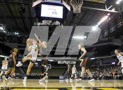 Thumbnail 2 in Ryle vs Notre Dame (Ninth Region Championship) photogallery.