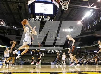 Thumbnail 2 in Ryle vs Notre Dame (Ninth Region Championship) photogallery.