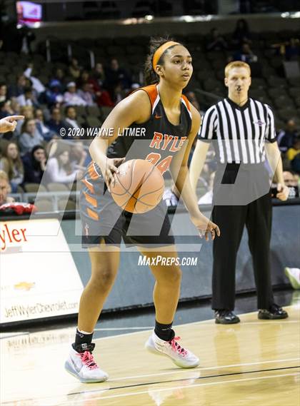Thumbnail 2 in Ryle vs Notre Dame (Ninth Region Championship) photogallery.
