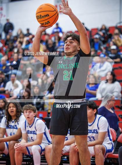 Thumbnail 2 in Needles vs. Incline (NIAA 2A Final) photogallery.