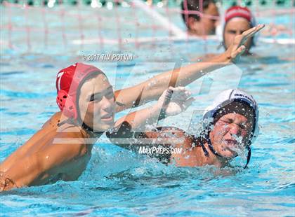 Thumbnail 2 in JV: Redlands vs Elsinore photogallery.