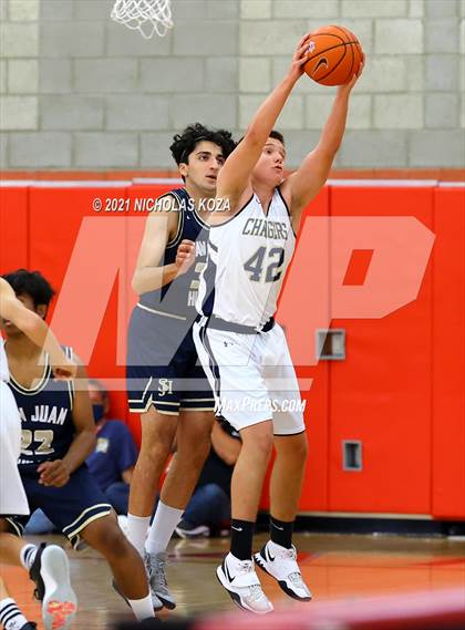 Thumbnail 2 in San Juan Hills vs. Dos Pueblos (Mater Dei Extravaganza) photogallery.