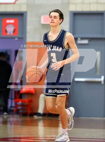 Thumbnail 3 in San Juan Hills vs. Dos Pueblos (Mater Dei Extravaganza) photogallery.
