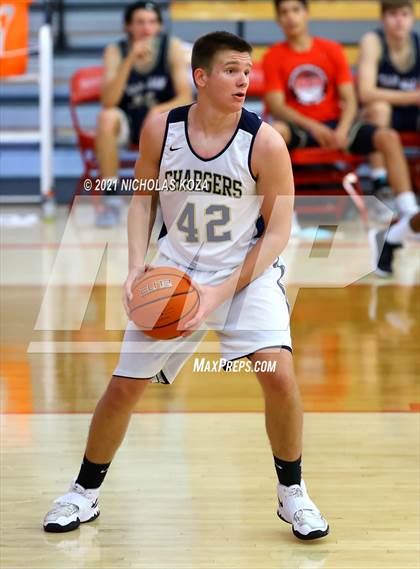Thumbnail 2 in San Juan Hills vs. Dos Pueblos (Mater Dei Extravaganza) photogallery.