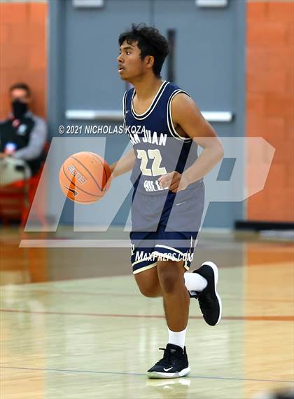 Thumbnail 1 in San Juan Hills vs. Dos Pueblos (Mater Dei Extravaganza) photogallery.