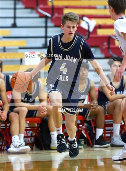 Thumbnail 1 in San Juan Hills vs. Dos Pueblos (Mater Dei Extravaganza) photogallery.