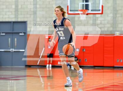 Thumbnail 1 in San Juan Hills vs. Dos Pueblos (Mater Dei Extravaganza) photogallery.