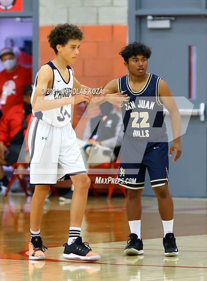 Thumbnail 1 in San Juan Hills vs. Dos Pueblos (Mater Dei Extravaganza) photogallery.
