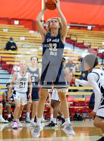 Thumbnail 3 in San Juan Hills vs. Dos Pueblos (Mater Dei Extravaganza) photogallery.