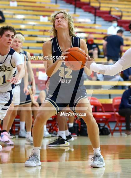 Thumbnail 2 in San Juan Hills vs. Dos Pueblos (Mater Dei Extravaganza) photogallery.