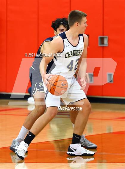 Thumbnail 2 in San Juan Hills vs. Dos Pueblos (Mater Dei Extravaganza) photogallery.