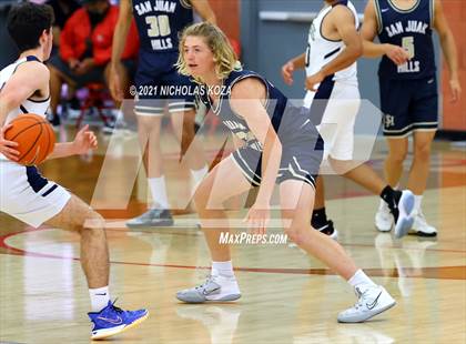 Thumbnail 1 in San Juan Hills vs. Dos Pueblos (Mater Dei Extravaganza) photogallery.