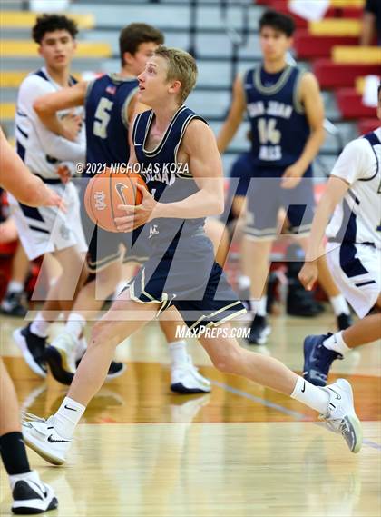 Thumbnail 1 in San Juan Hills vs. Dos Pueblos (Mater Dei Extravaganza) photogallery.