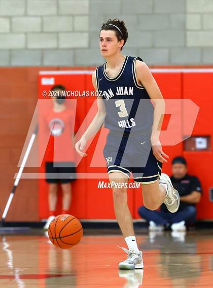 Thumbnail 2 in San Juan Hills vs. Dos Pueblos (Mater Dei Extravaganza) photogallery.